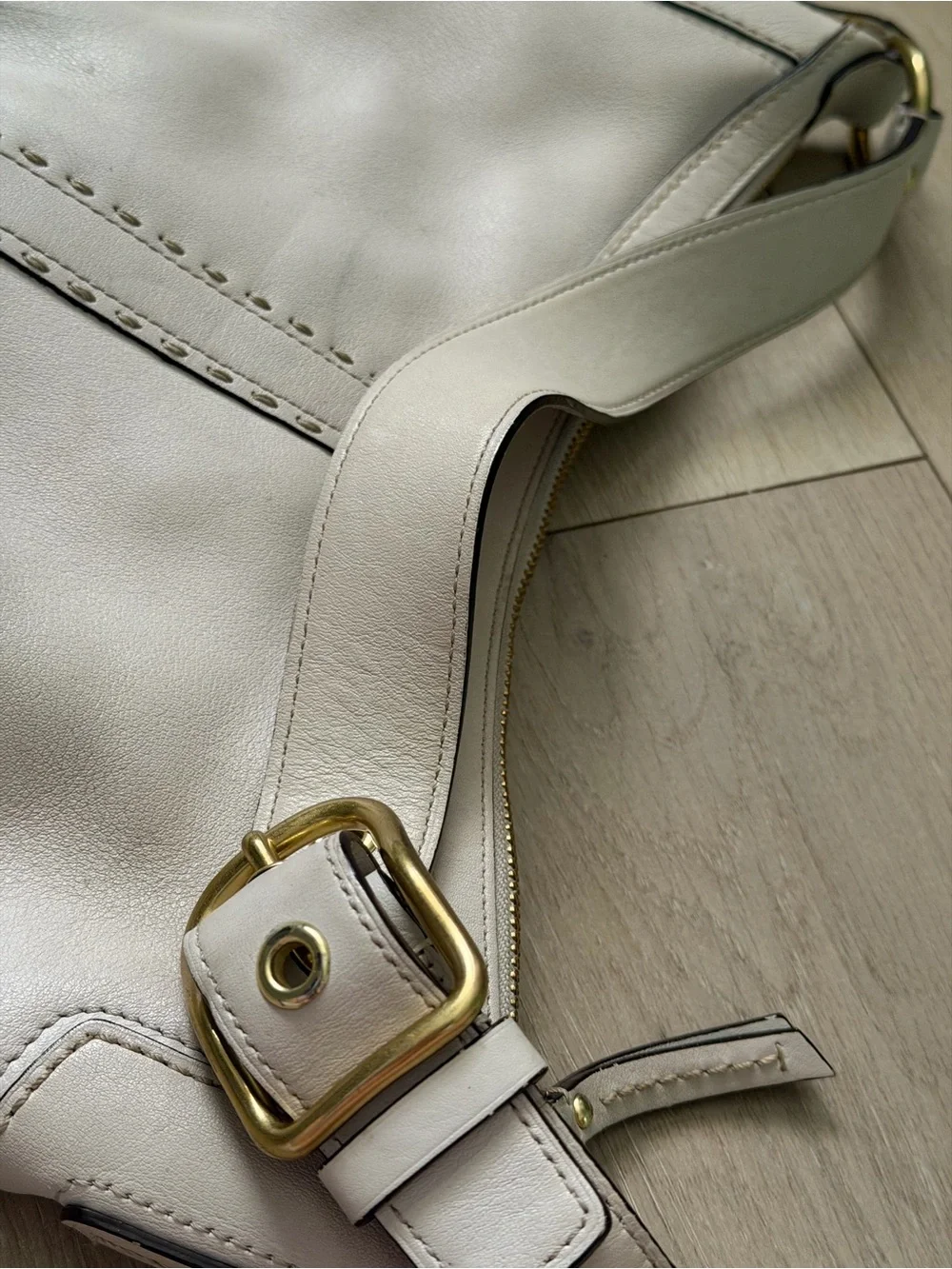 Vintage Coach Cream Leather Shoulder Bag with Brass Hardware